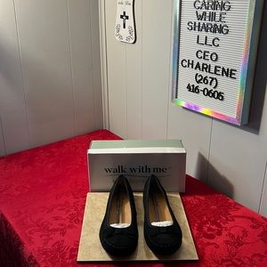 Brand Nnew Coldwater Creek flats shoes